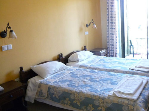 Axilleion Hotel Aspous Екстериор снимка